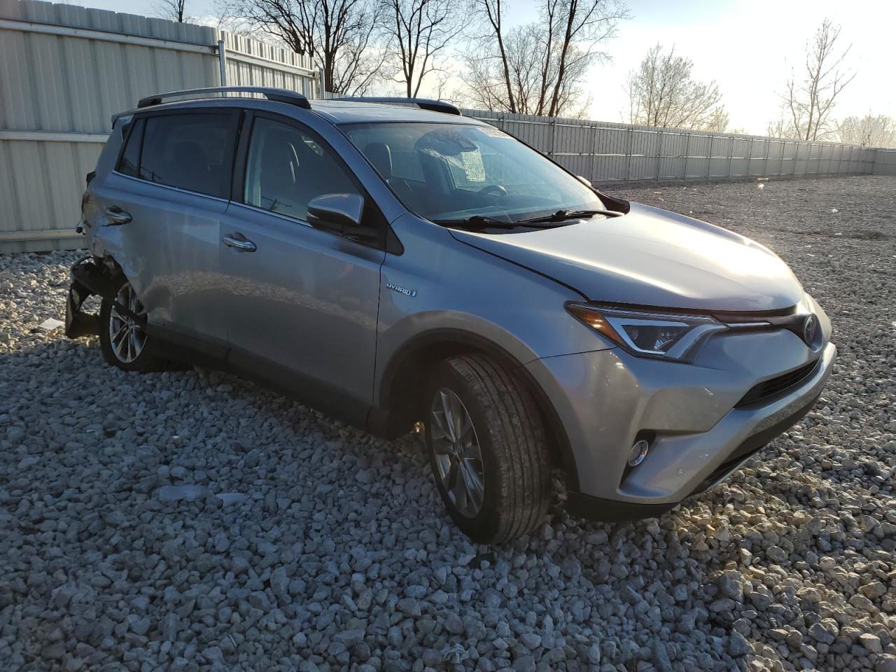 Photo 3 VIN: JTMDJREV3JD207533 - TOYOTA RAV 4 