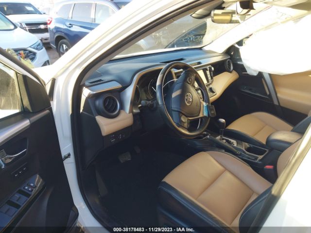 Photo 4 VIN: JTMDJREV4JD238080 - TOYOTA RAV4 HYBRID 