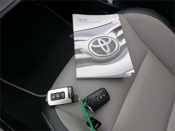 Photo 9 VIN: JTMDJREV80D230224 - TOYOTA RAV4 HYBRIDE 