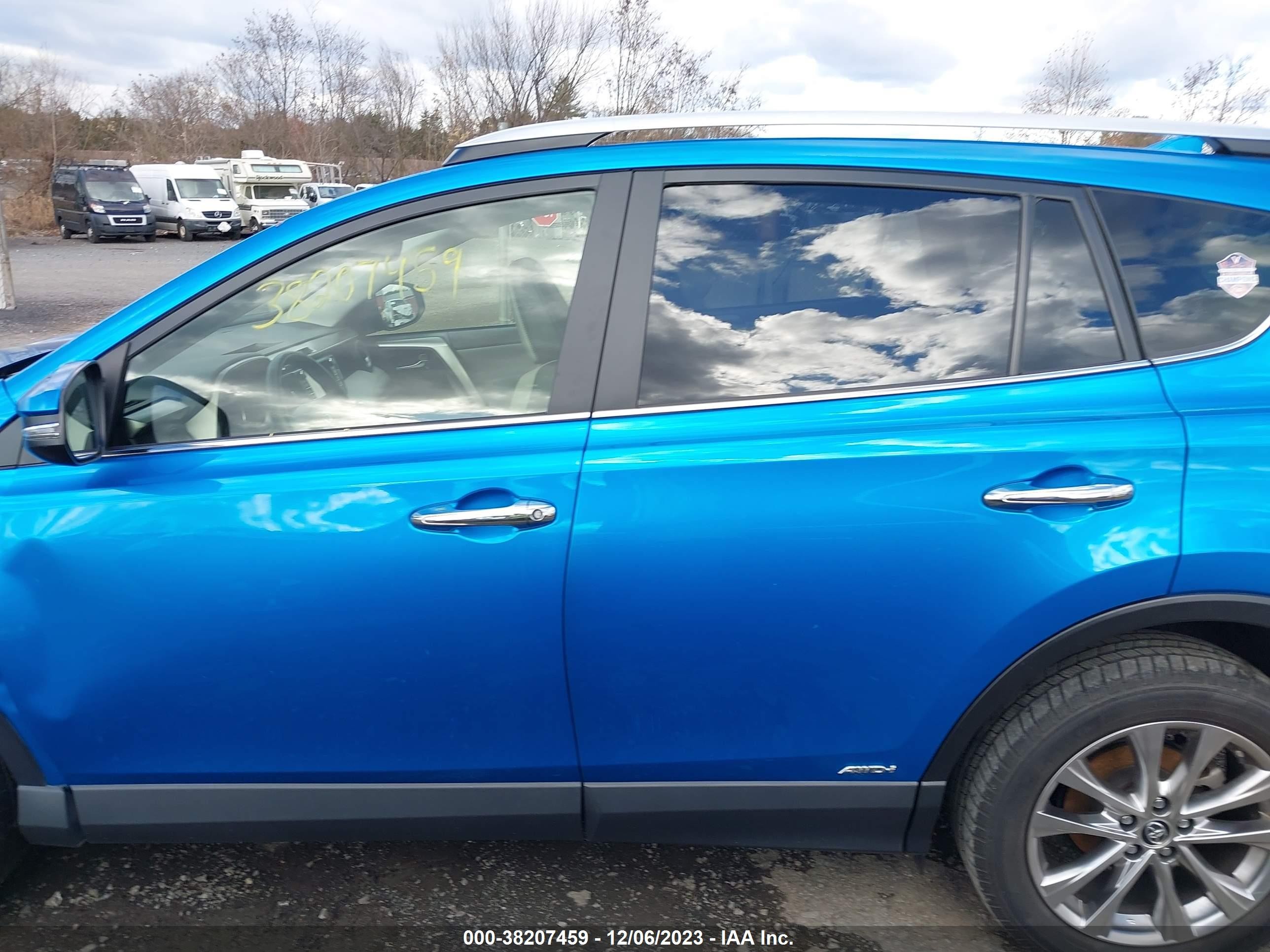 Photo 13 VIN: JTMDJREV8GD033550 - TOYOTA RAV 4 