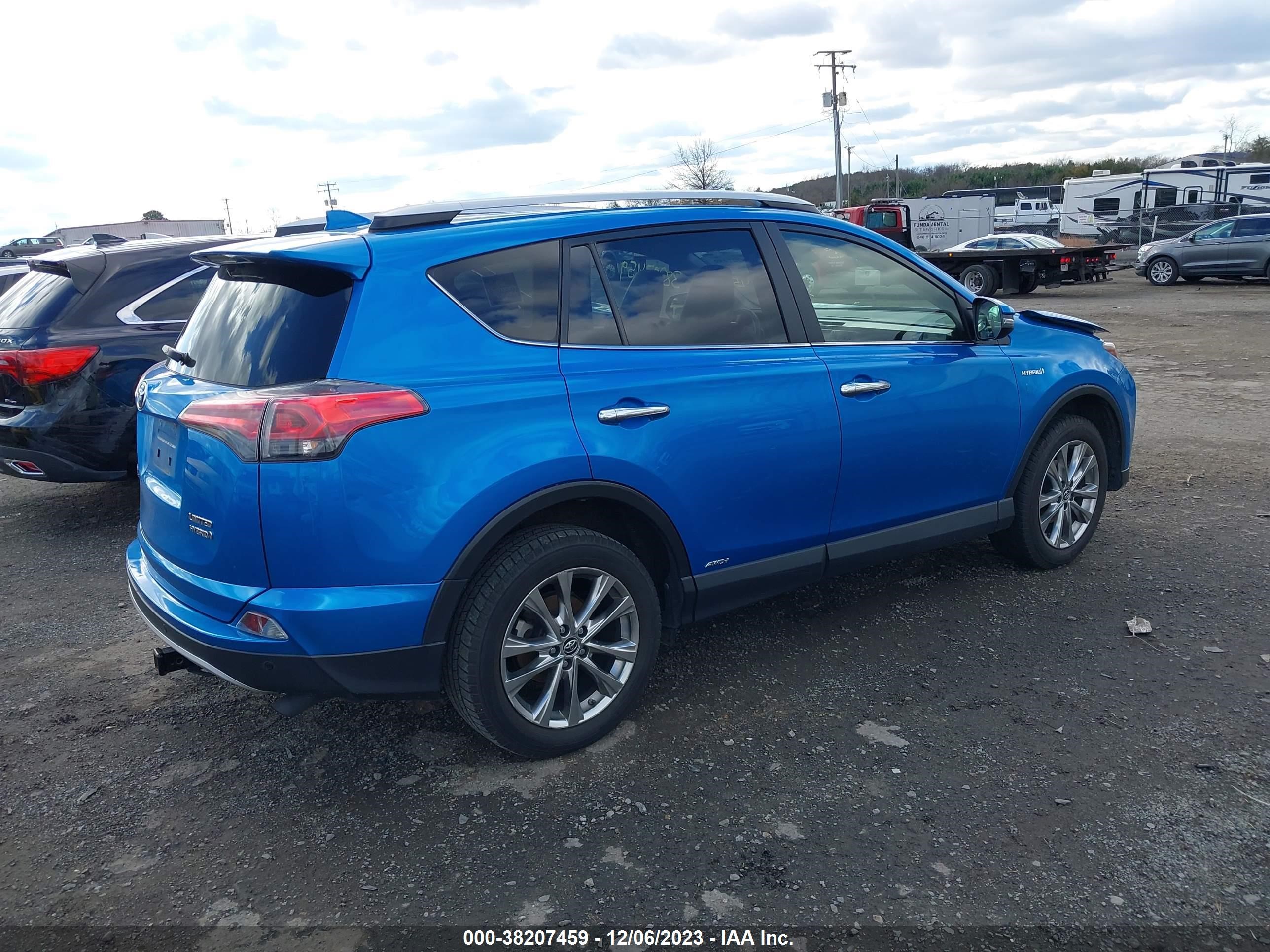 Photo 3 VIN: JTMDJREV8GD033550 - TOYOTA RAV 4 