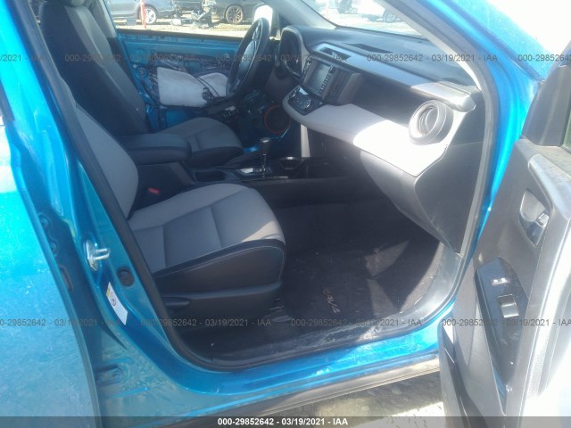 Photo 4 VIN: JTMDJREV8GD045245 - TOYOTA RAV-4 HYBRID 