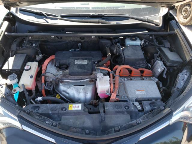 Photo 6 VIN: JTMDJREV8HD135884 - TOYOTA RAV4 HV LI 