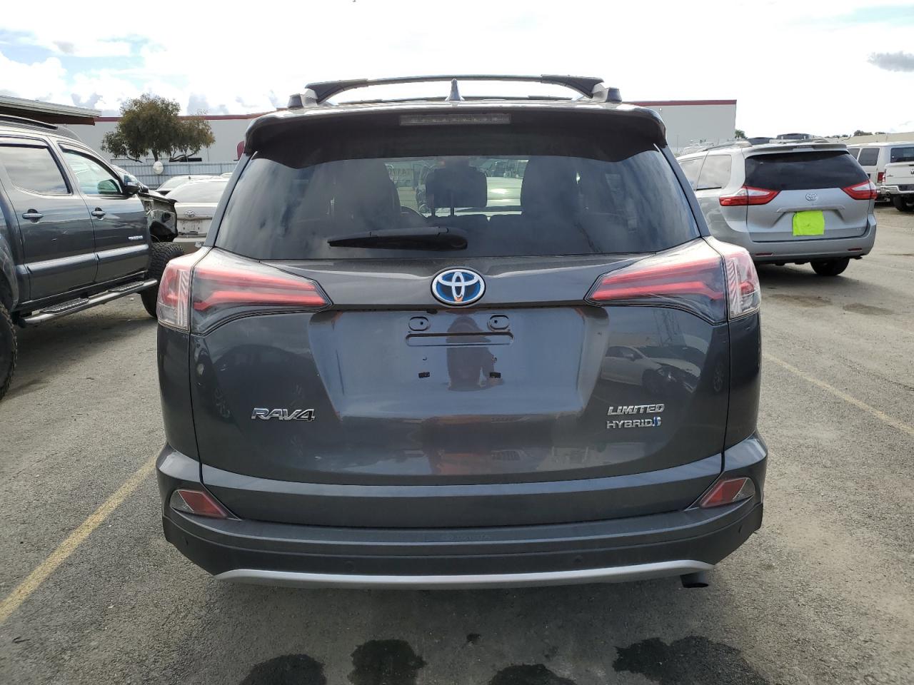 Photo 5 VIN: JTMDJREV9GD043505 - TOYOTA RAV 4 