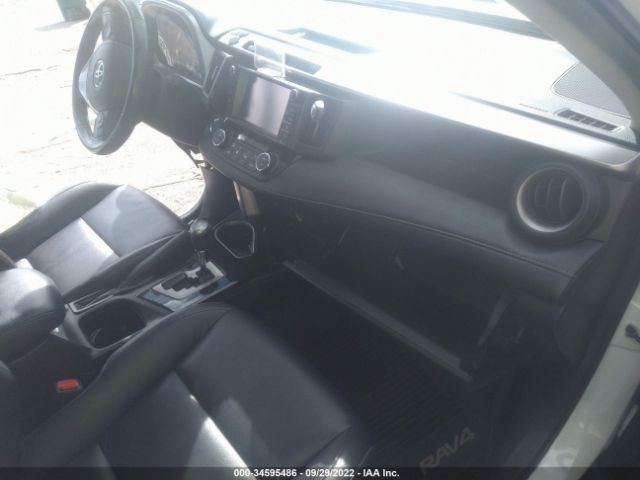 Photo 4 VIN: JTMDJREVXJD165894 - TOYOTA RAV4 