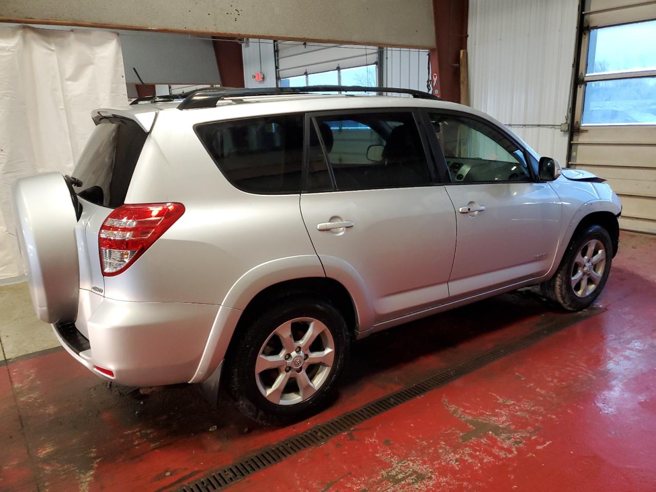 Photo 2 VIN: JTMDK4DV0AD012927 - TOYOTA RAV 4 