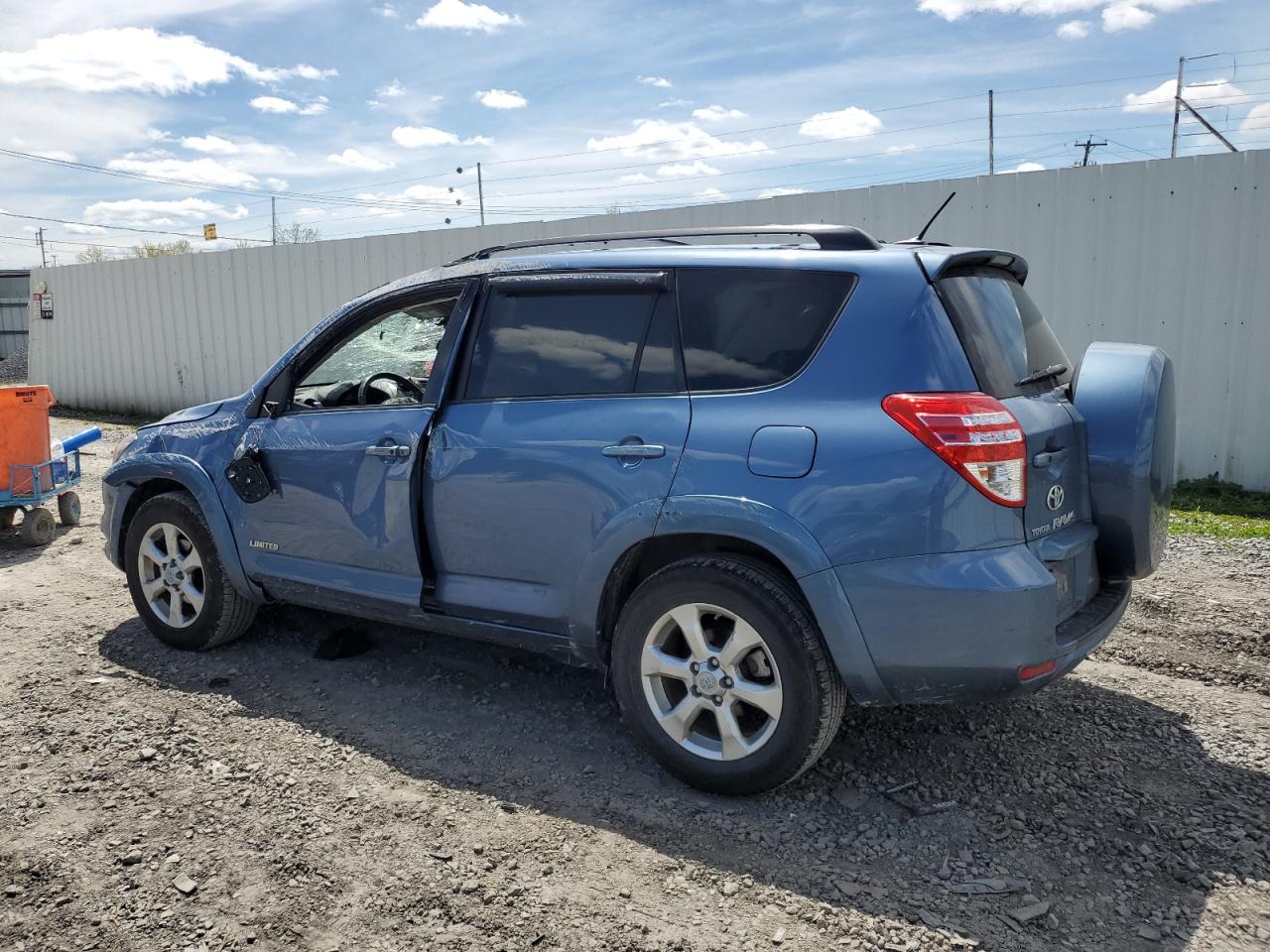 Photo 1 VIN: JTMDK4DV3AD015241 - TOYOTA RAV 4 