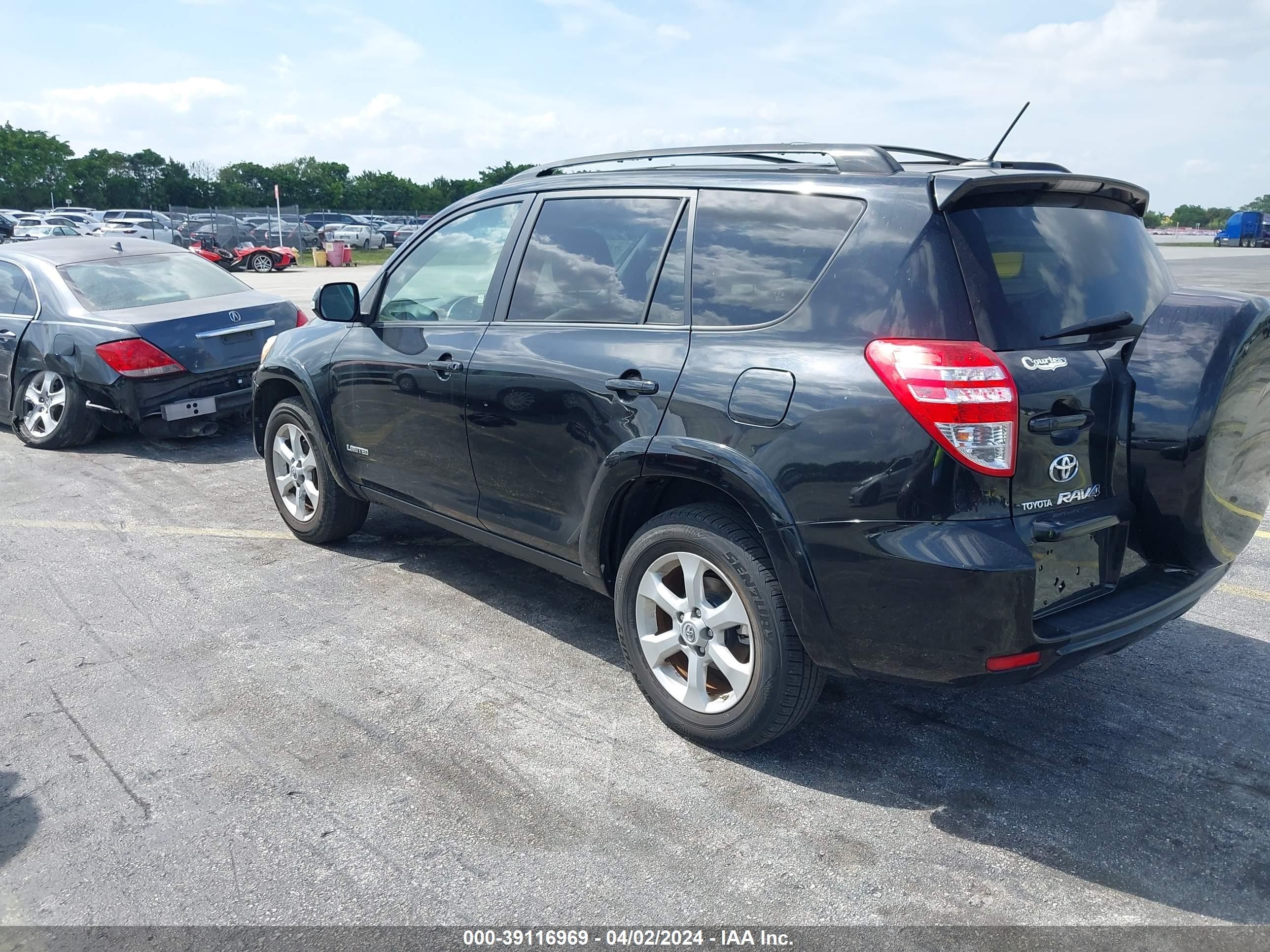 Photo 2 VIN: JTMDK4DV6AD016142 - TOYOTA RAV 4 