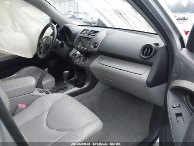 Photo 4 VIN: JTMDK4DV7AD010608 - TOYOTA RAV4 