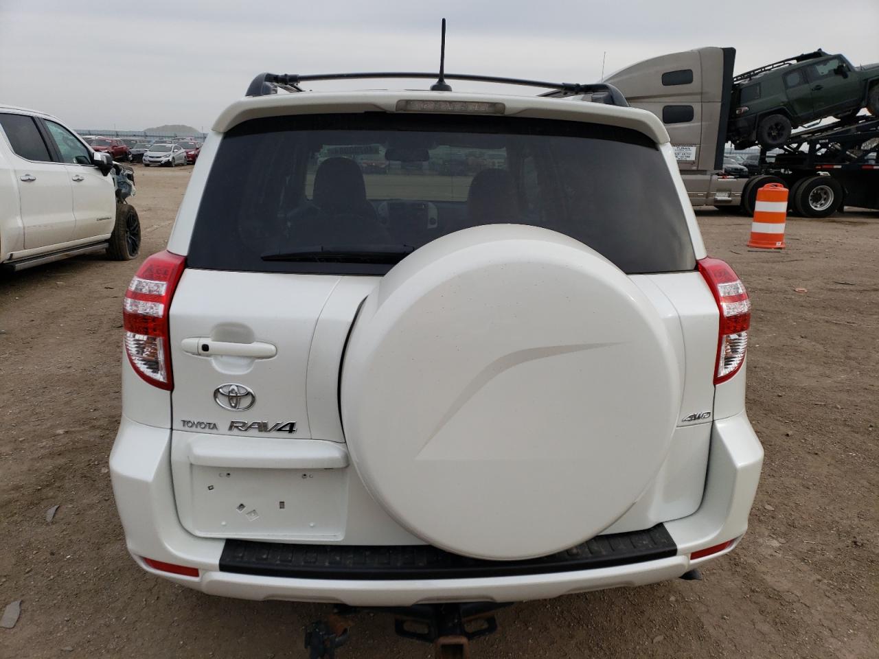 Photo 5 VIN: JTMDK4DV9AD016863 - TOYOTA RAV 4 