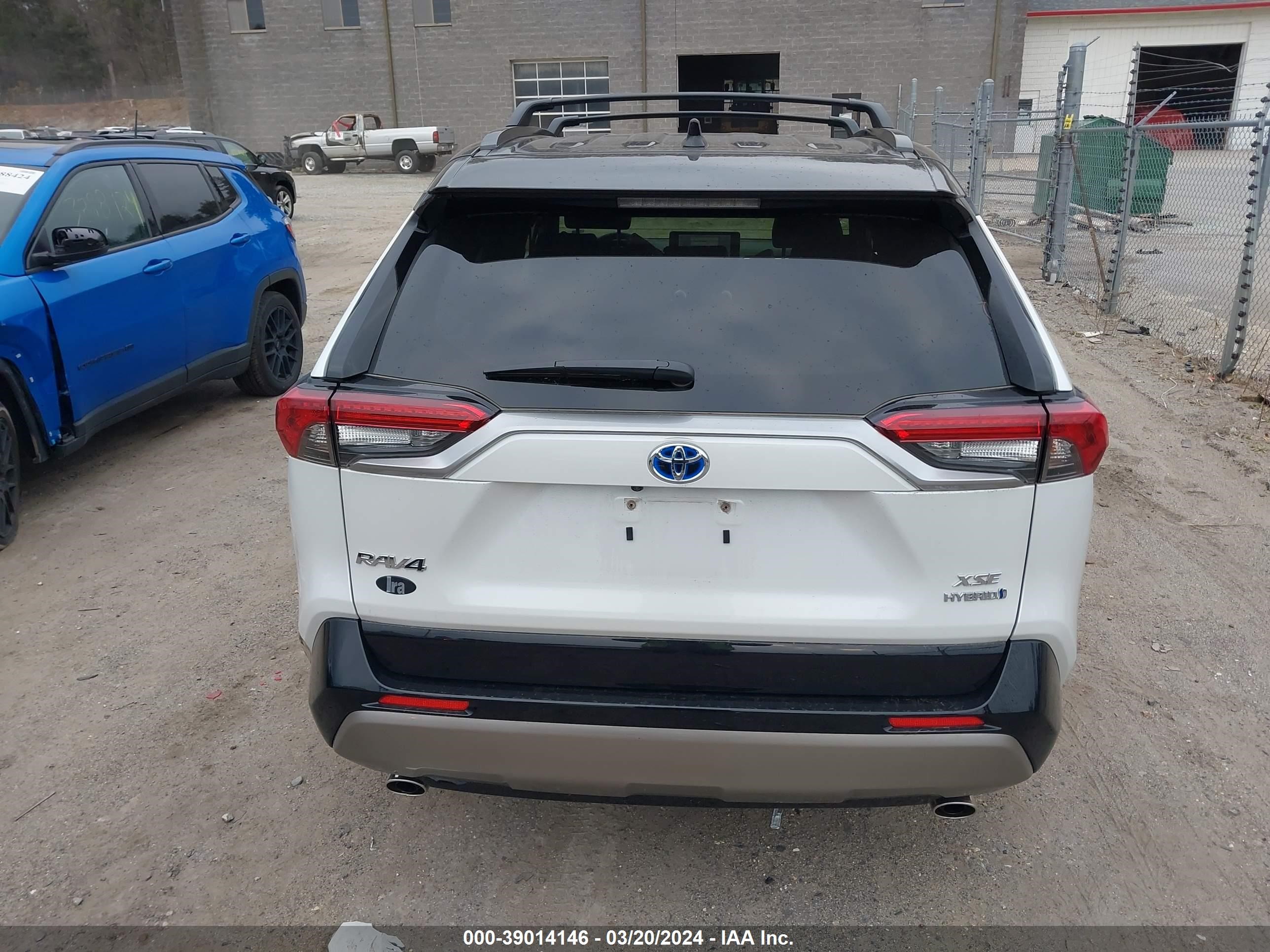 Photo 16 VIN: JTME6RFVXPD537425 - TOYOTA RAV 4 