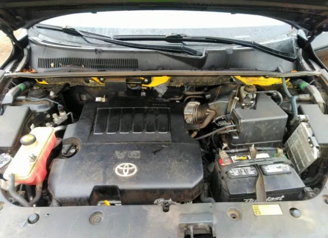 Photo 9 VIN: JTMEK4DV5B5104471 - TOYOTA RAV4 