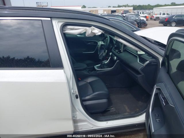 Photo 4 VIN: JTMEWRFV9LD541105 - TOYOTA RAV4 