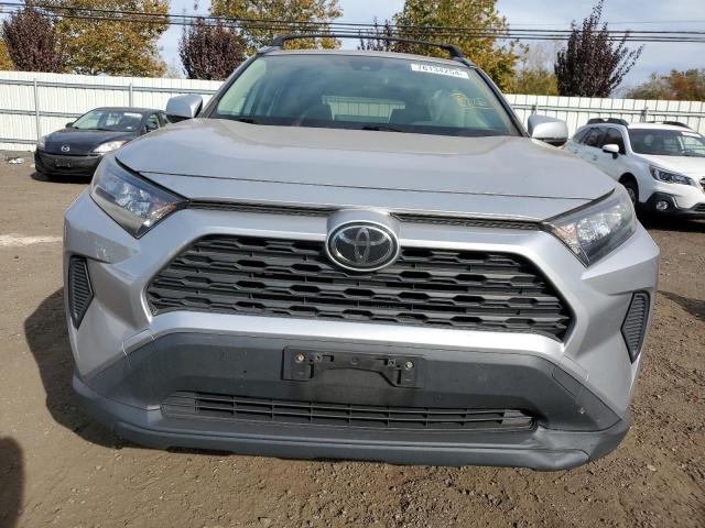 Photo 4 VIN: JTMG1RFV2KJ008178 - TOYOTA RAV4 LE 