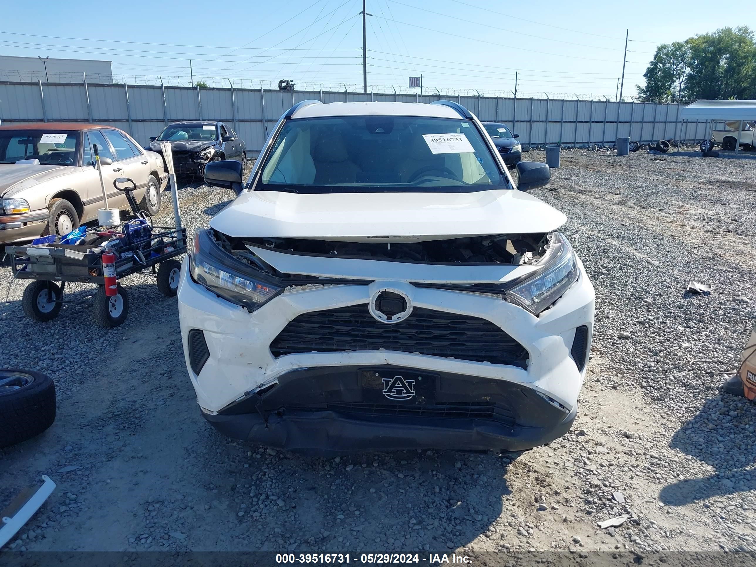 Photo 11 VIN: JTMH1RFV6KJ007281 - TOYOTA RAV 4 