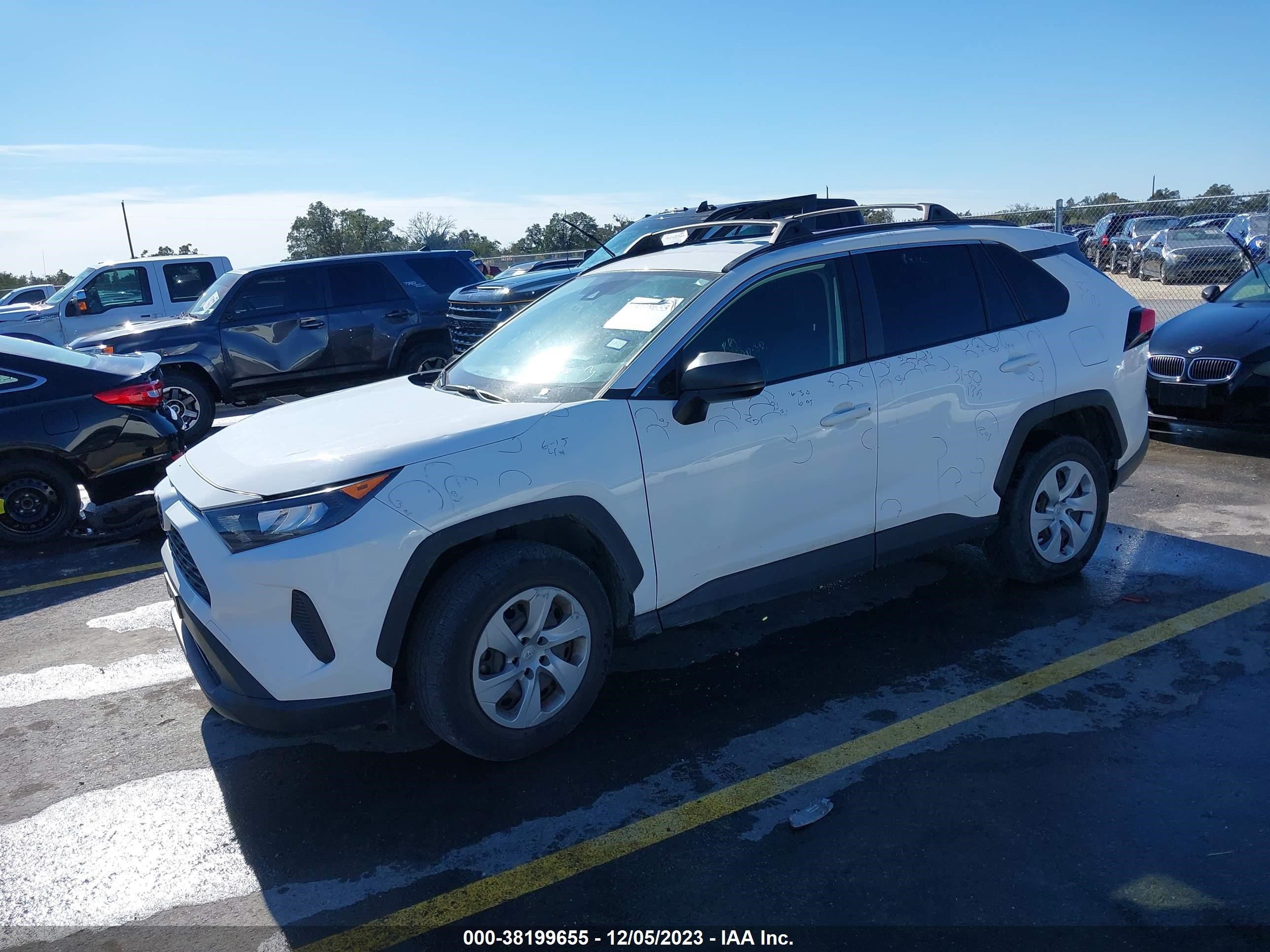 Photo 1 VIN: JTMH1RFV8KD014750 - TOYOTA RAV 4 