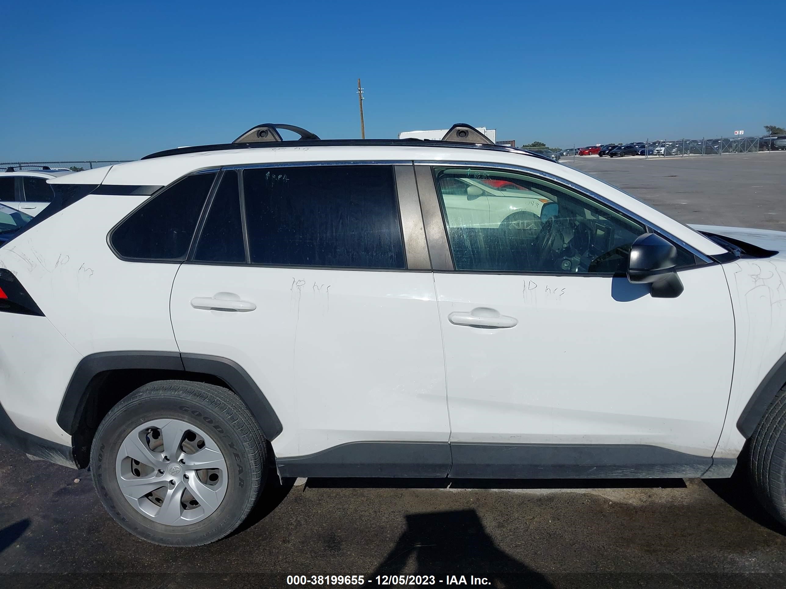 Photo 12 VIN: JTMH1RFV8KD014750 - TOYOTA RAV 4 