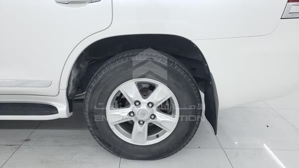 Photo 30 VIN: JTMHT05J3A5059494 - TOYOTA LAND CRUISER 