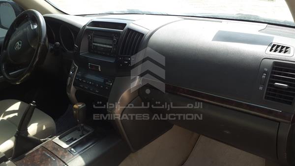 Photo 23 VIN: JTMHT05J495038231 - TOYOTA LAND CRUISER 