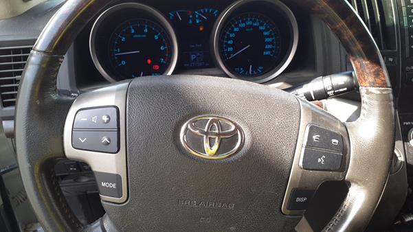 Photo 13 VIN: JTMHT05J985012030 - TOYOTA LAND CRUISER 