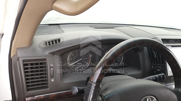 Photo 8 VIN: JTMHT09J095022747 - TOYOTA LAND CRUISER 