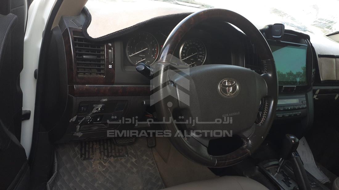 Photo 13 VIN: JTMHT09J095040438 - TOYOTA LAND CRUISER 