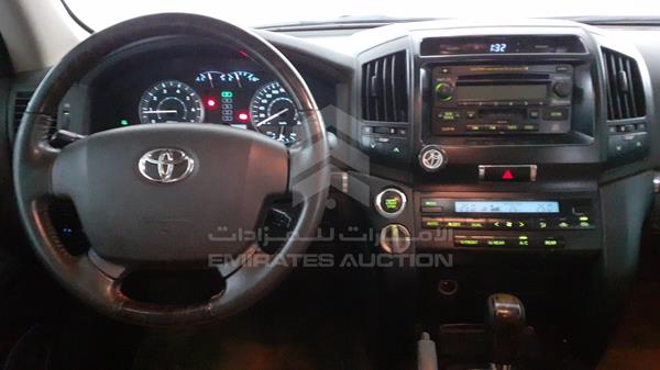 Photo 15 VIN: JTMHT09J2A5050733 - TOYOTA LAND CRUISER 