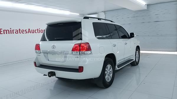 Photo 8 VIN: JTMHT09JXA5055324 - TOYOTA LAND CRUISER 