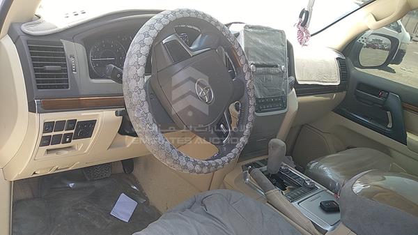 Photo 11 VIN: JTMHU01J2H5124185 - TOYOTA LAND CRUISER 