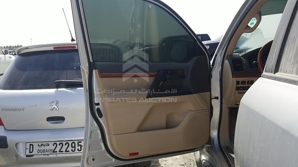 Photo 8 VIN: JTMHU09J2F4108186 - TOYOTA LAND CRUISER 