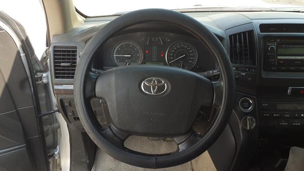 Photo 13 VIN: JTMHU09J495017919 - TOYOTA LAND CRUISER 