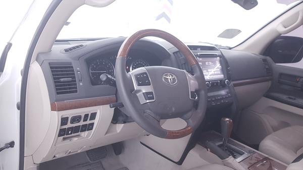 Photo 12 VIN: JTMHU09J5E4101859 - TOYOTA LAND CRUISER 