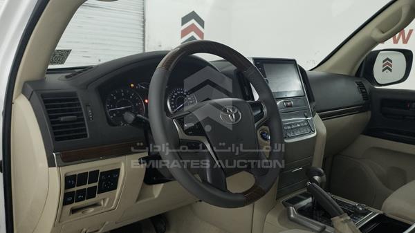 Photo 10 VIN: JTMHV01J8H4207610 - TOYOTA LAND CRUISER 