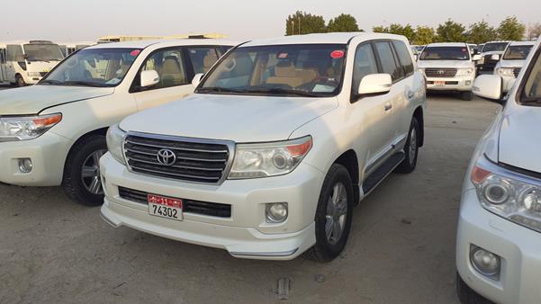 Photo 5 VIN: JTMHV09J0E4145409 - TOYOTA LAND CRUISER GXR V8 