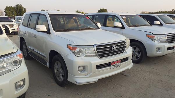 Photo 9 VIN: JTMHV09J0E4145409 - TOYOTA LAND CRUISER GXR V8 