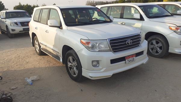 Photo 9 VIN: JTMHV09J1E4145306 - TOYOTA LAND CRUISER GXR V8 