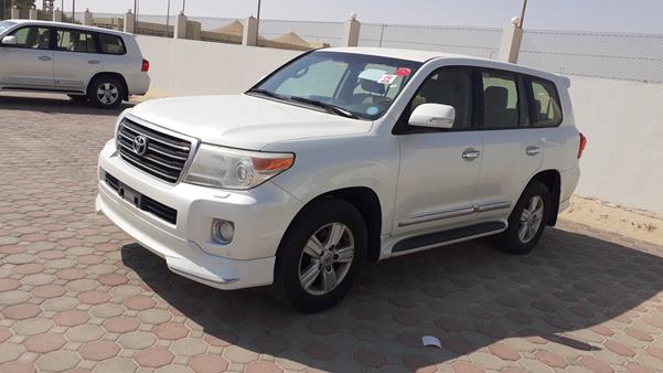 Photo 5 VIN: JTMHV09J1E4145774 - TOYOTA LAND CRUISER GXR V8 