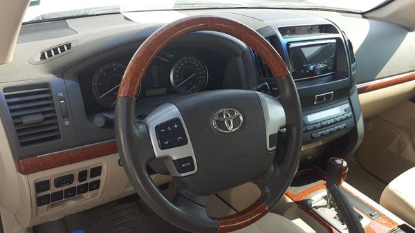 Photo 13 VIN: JTMHV09J1F4175536 - TOYOTA LAND CRUISER GXR V8 