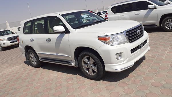 Photo 9 VIN: JTMHV09J4E4145526 - TOYOTA LAND CRUISER GXR V8 