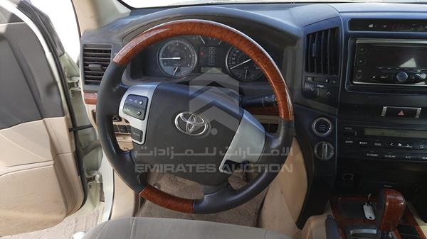 Photo 13 VIN: JTMHV09J7F4175668 - TOYOTA LAND CRUISER 