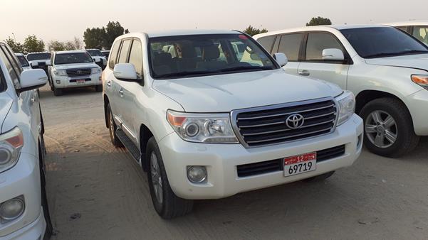 Photo 9 VIN: JTMHV09J9F4175378 - TOYOTA LAND CRUISER GXR V8 