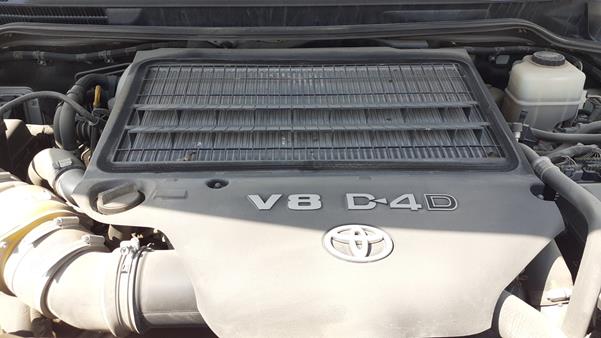 Photo 28 VIN: JTMHV09JXE4144560 - TOYOTA LAND CRUISER GXR V8 