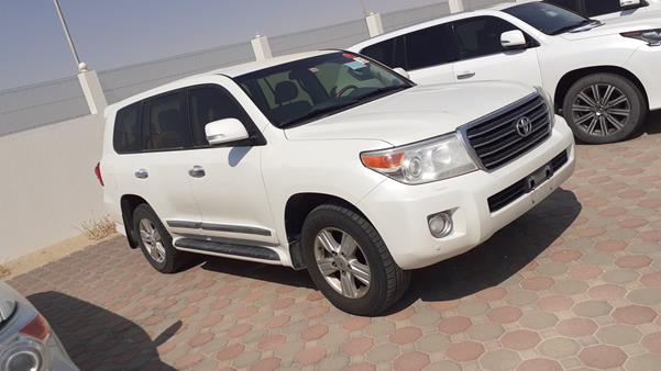 Photo 9 VIN: JTMHV09JXE4144560 - TOYOTA LAND CRUISER GXR V8 