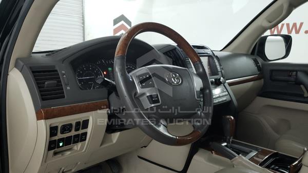 Photo 10 VIN: JTMHX09J1D4024462 - TOYOTA LAND CRUISER 