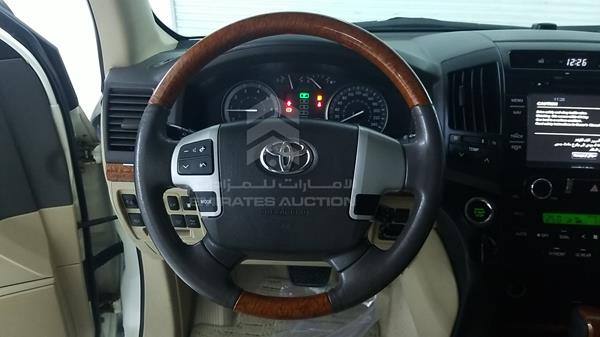 Photo 13 VIN: JTMHX09J3D4027850 - TOYOTA LAND CRUISER GXR 