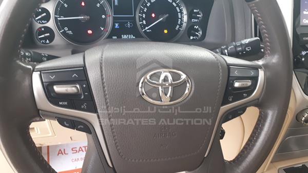 Photo 19 VIN: JTMHY02JXH4056713 - TOYOTA LAND CRUISER 