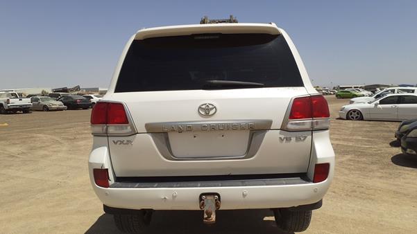 Photo 6 VIN: JTMHY05J1B5006344 - TOYOTA LAND CRUISER 