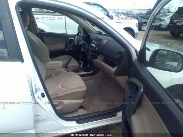 Photo 4 VIN: JTMJF4DV6A5025201 - TOYOTA RAV4 