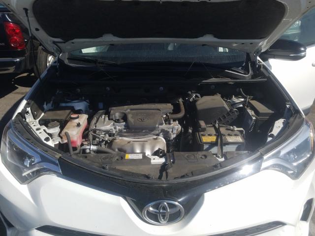 Photo 6 VIN: JTMJFREV0GD183544 - TOYOTA RAV4 SE 