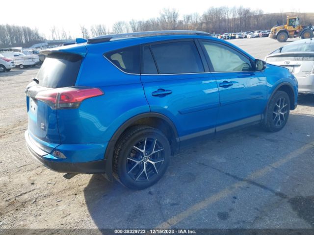 Photo 3 VIN: JTMJFREV0JJ186744 - TOYOTA RAV4 